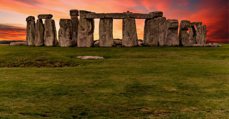 Landmarks - Stonehenge, England